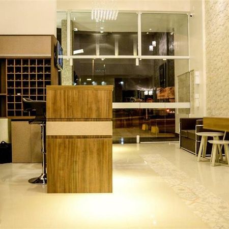 Grand Cafe Hotel Manhuacu Exterior photo