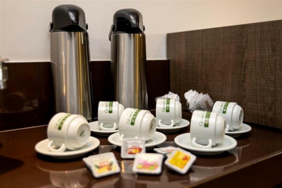 Grand Cafe Hotel Manhuacu Exterior photo